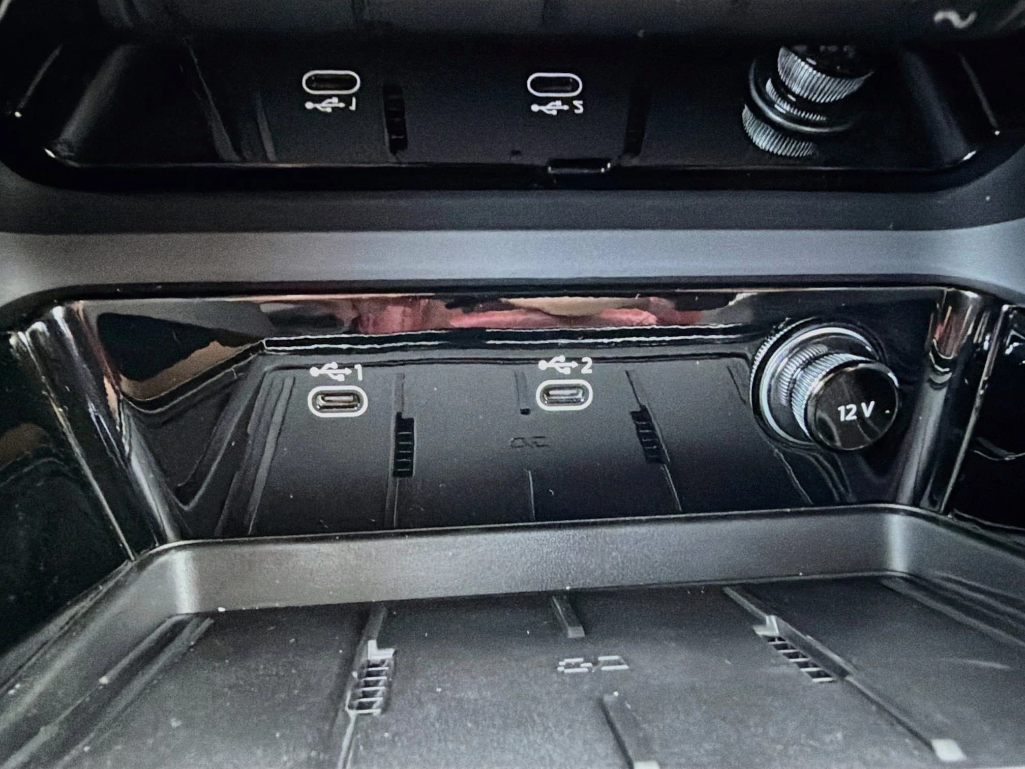 Audi SQ5 Sportback Premium Plus 3.0 TFSI quattro 2026 — side view