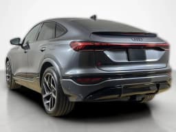 Audi SQ6 e-tron Sportback Premium Plus quattro 2027 — side view