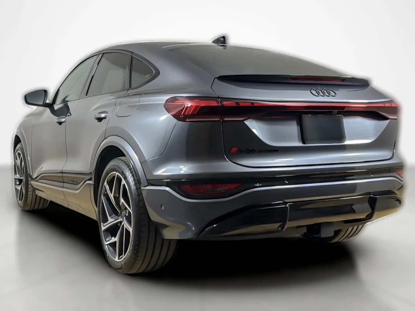 Audi SQ6 e-tron Sportback Premium Plus quattro 2027 — side view