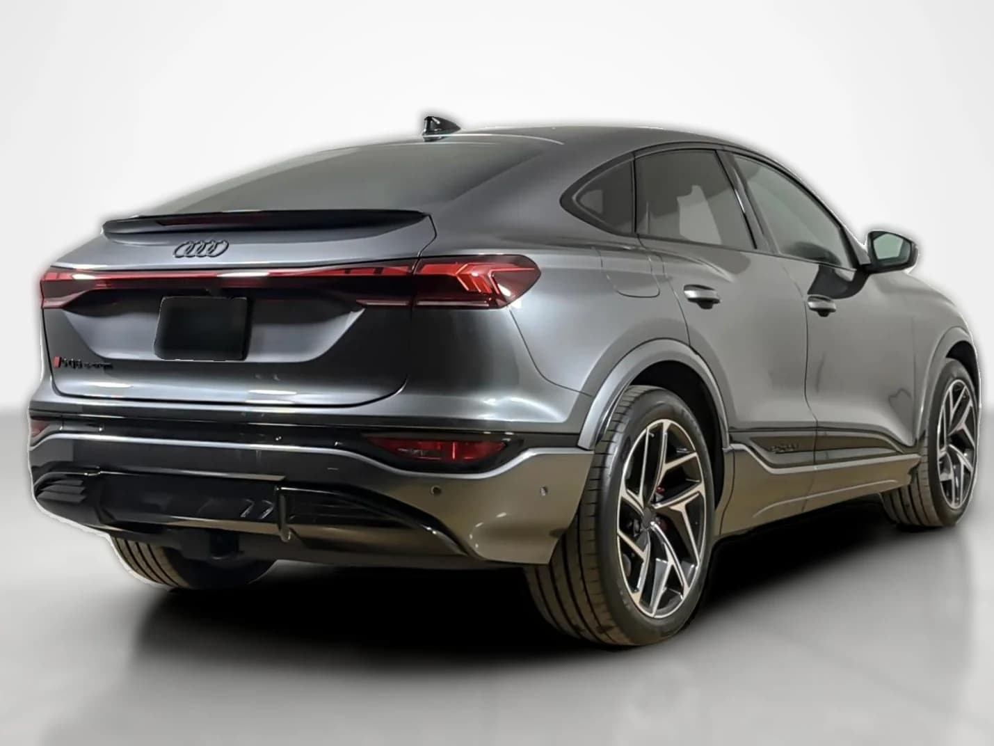 Audi SQ6 e-tron Sportback Premium Plus quattro 2027 — side view