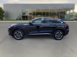 Audi Q5 Sportback Premium 2.0 TFSI quattro 2026 — side view