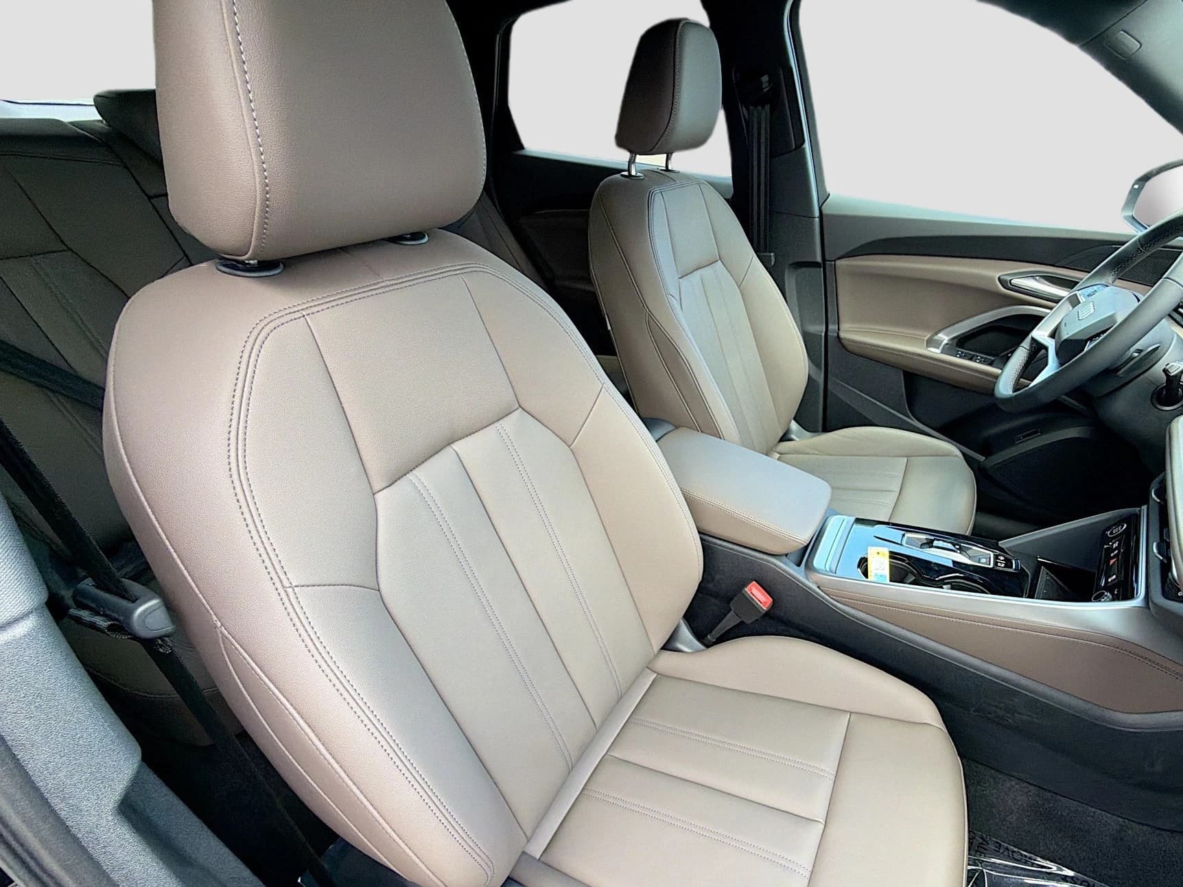 Audi Q5 Sportback Premium 2.0 TFSI quattro 2026 — side view