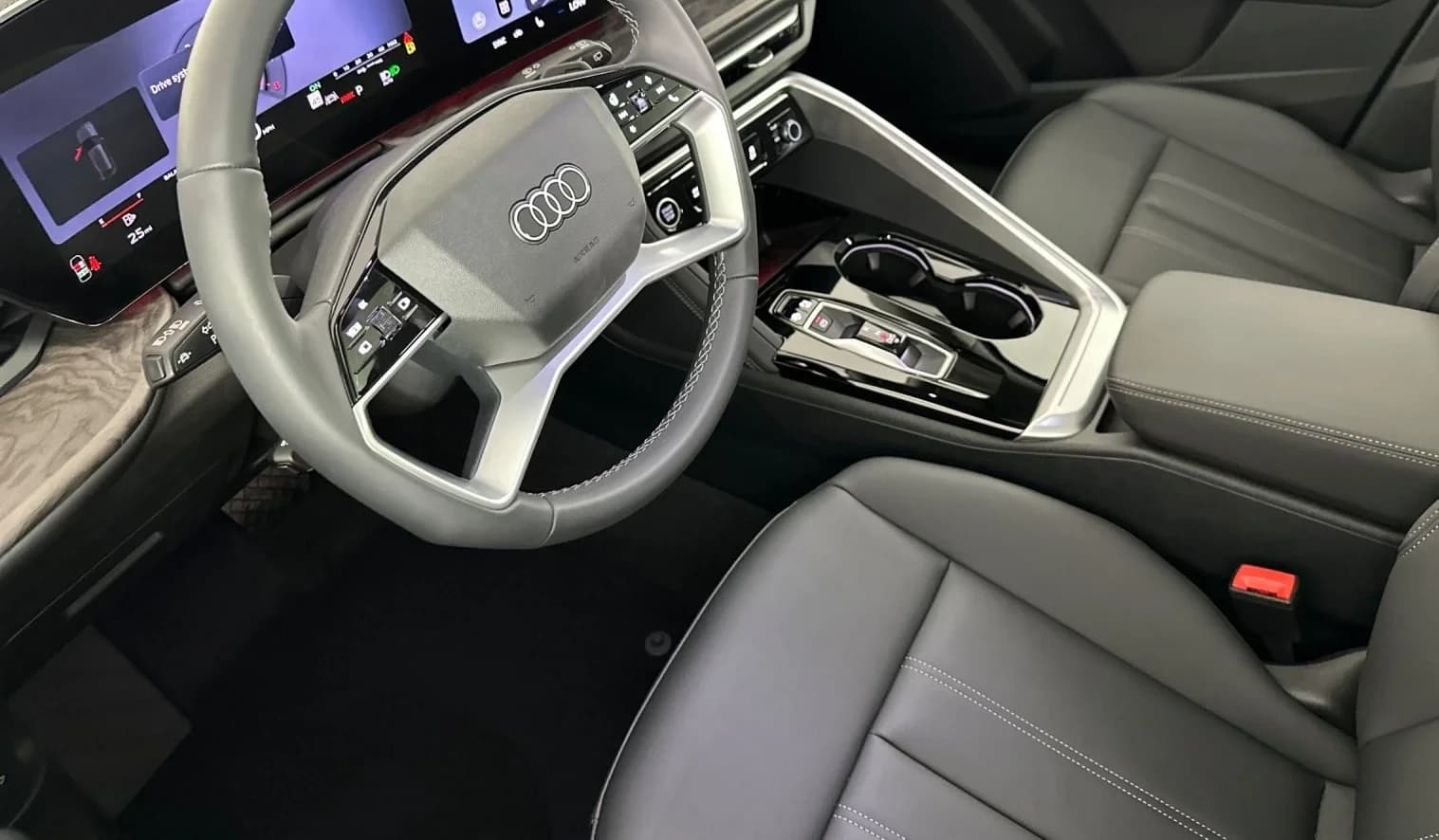 Audi Q5 Sportback Premium 2.0 TFSI quattro 2026 — side view