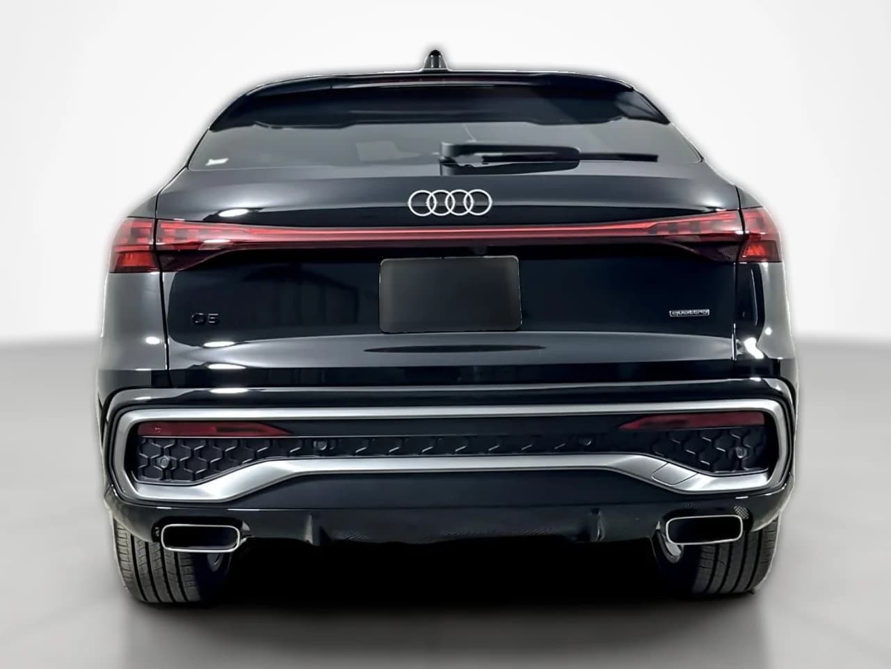 Audi Q5 Sportback Premium Plus 2.0 TFSI quattro 2026 — side view