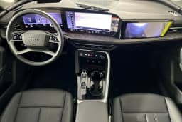 Audi Q5 Sportback Premium Plus 2.0 TFSI quattro 2026 — side view