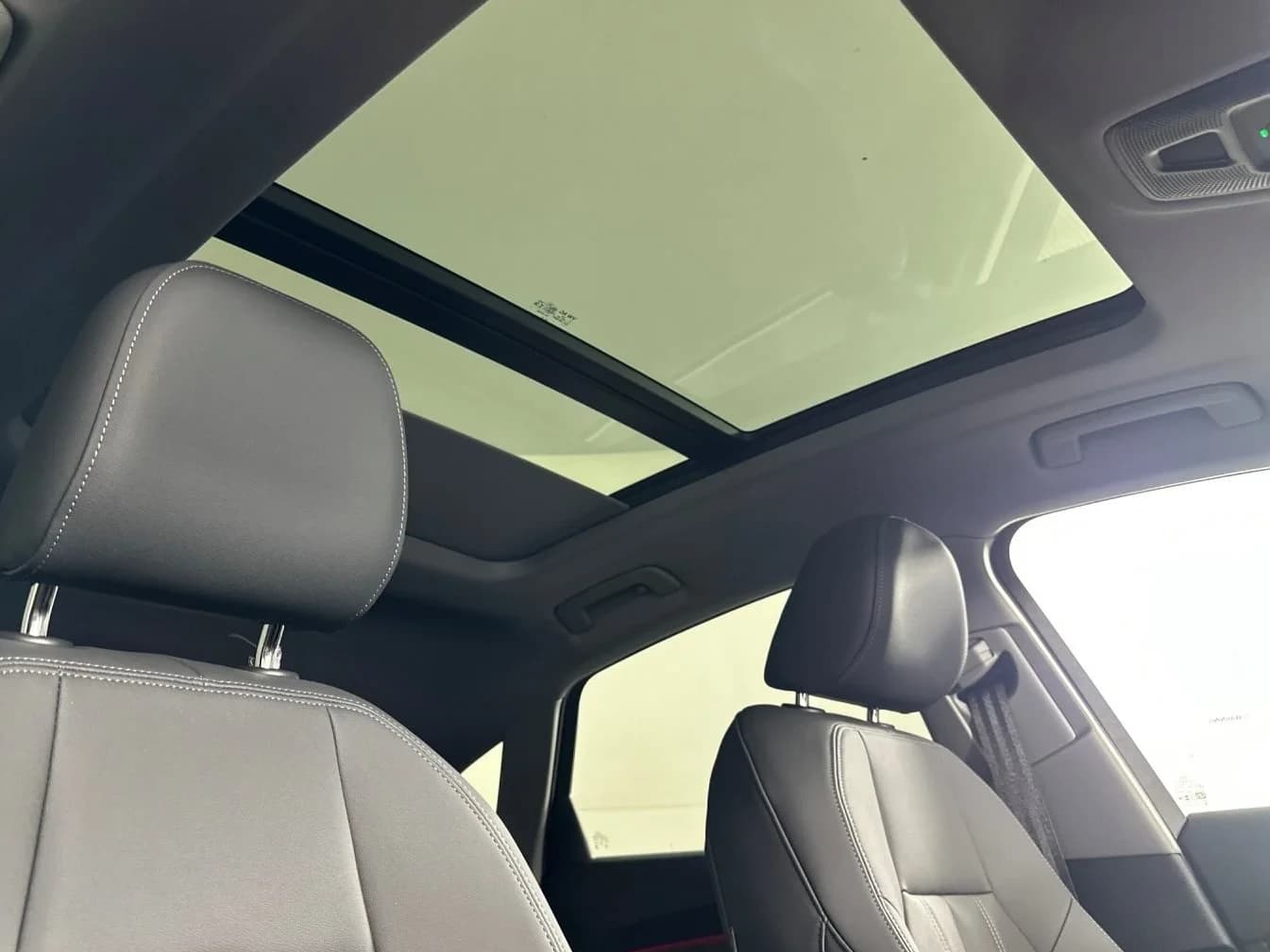 Audi Q5 Sportback Premium Plus 2.0 TFSI quattro 2026 — side view