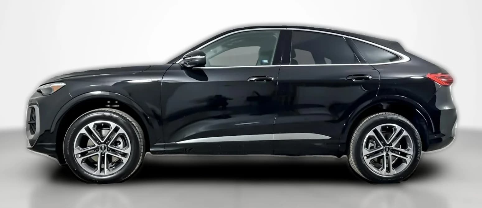Audi Q5 Sportback Premium Plus 2.0 TFSI quattro 2026 — side view
