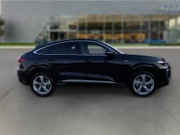 Audi Q5 Sportback Premium Plus 2.0 TFSI quattro 2026 — side view