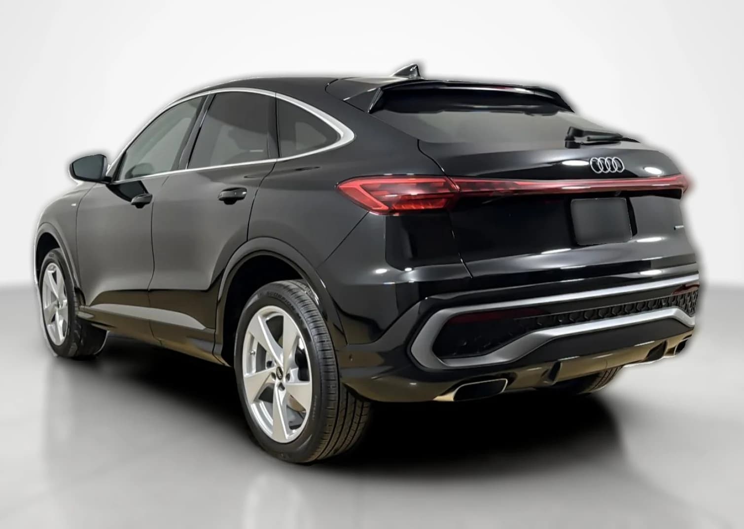 Audi Q5 Sportback Premium Plus 2.0 TFSI quattro 2026 — side view