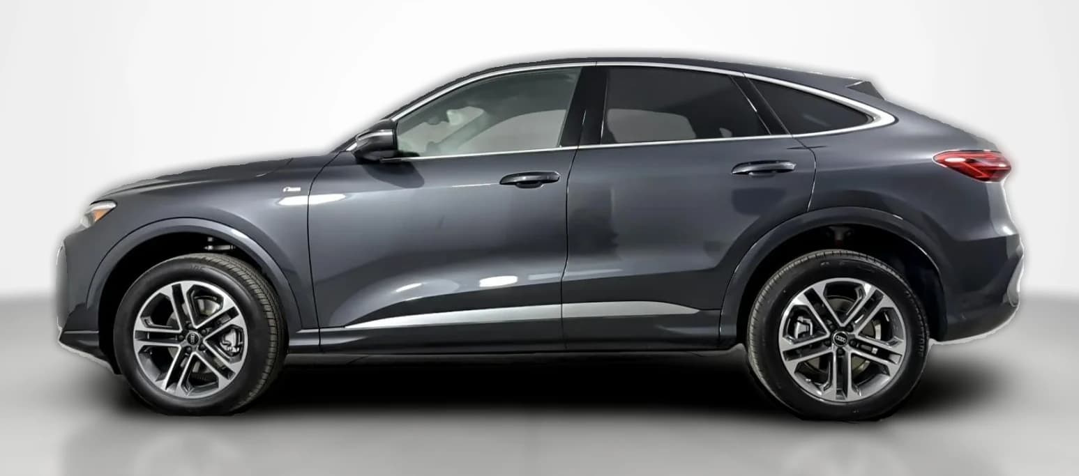 Audi Q5 Sportback Premium Plus 2.0 TFSI quattro 2026 — side view
