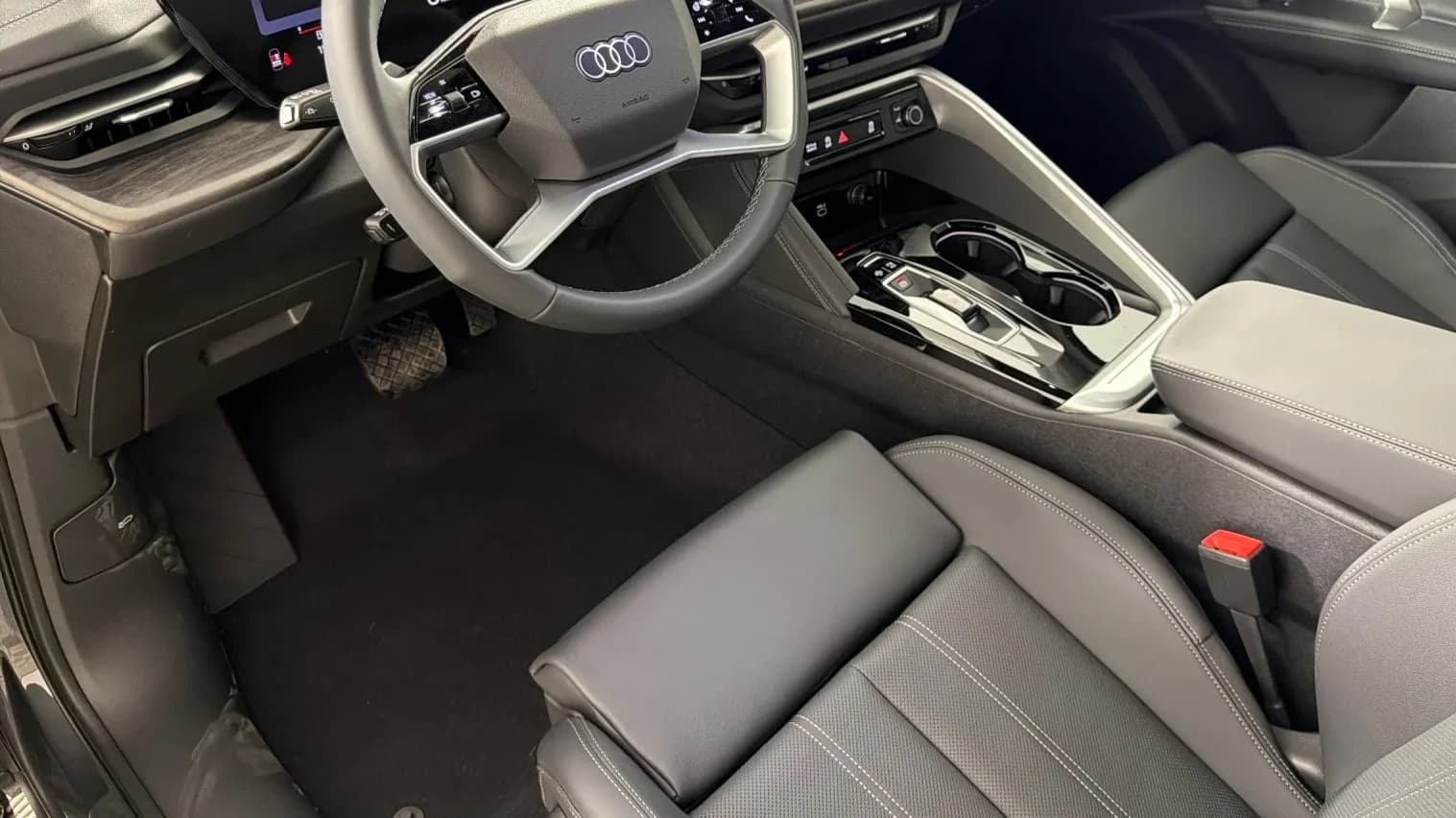 Audi Q5 Sportback Premium Plus 2.0 TFSI quattro 2026 — side view