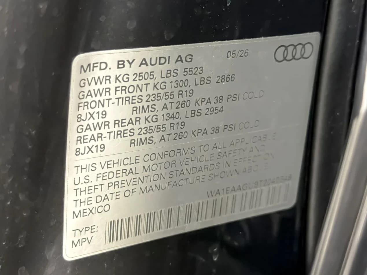 Audi Q5 Sportback Premium Plus 2.0 TFSI quattro 2026 — side view