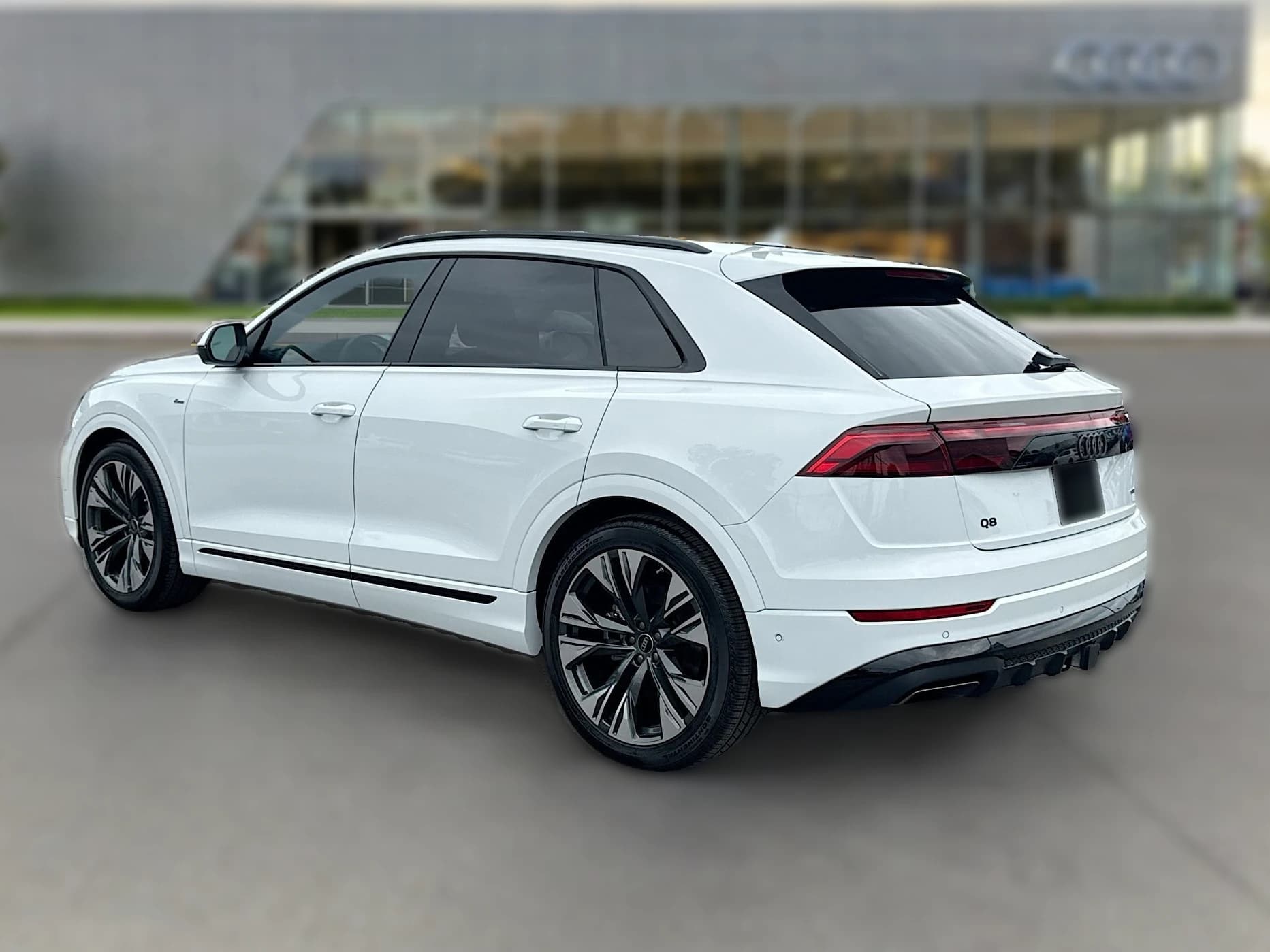 Audi Q8 Premium Plus quattro 2026 — side view
