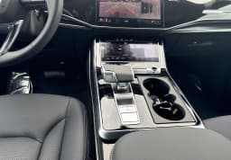 Audi Q8 Premium Plus quattro 2026 — side view