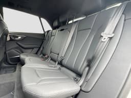 Audi Q8 Premium Plus quattro 2026 — side view