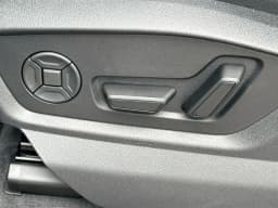 Audi Q8 Premium Plus quattro 2026 — side view