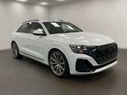 Audi Q8 Prestige quattro 2026 — side view