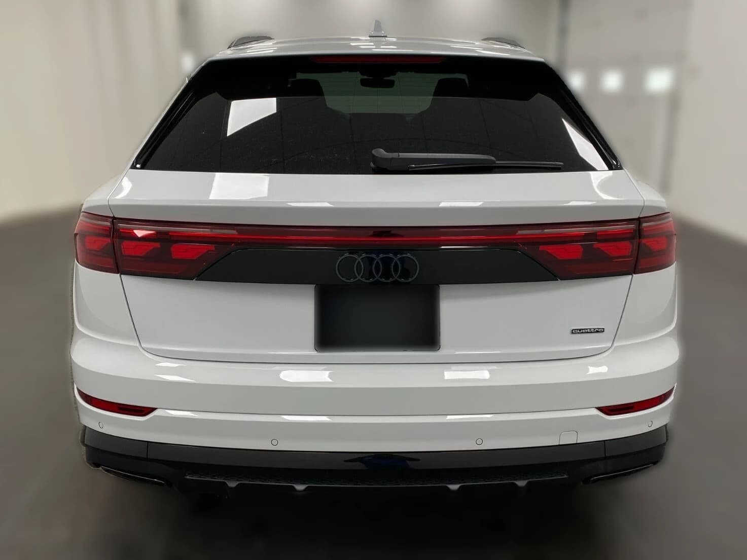 Audi Q8 Prestige quattro 2026 — side view