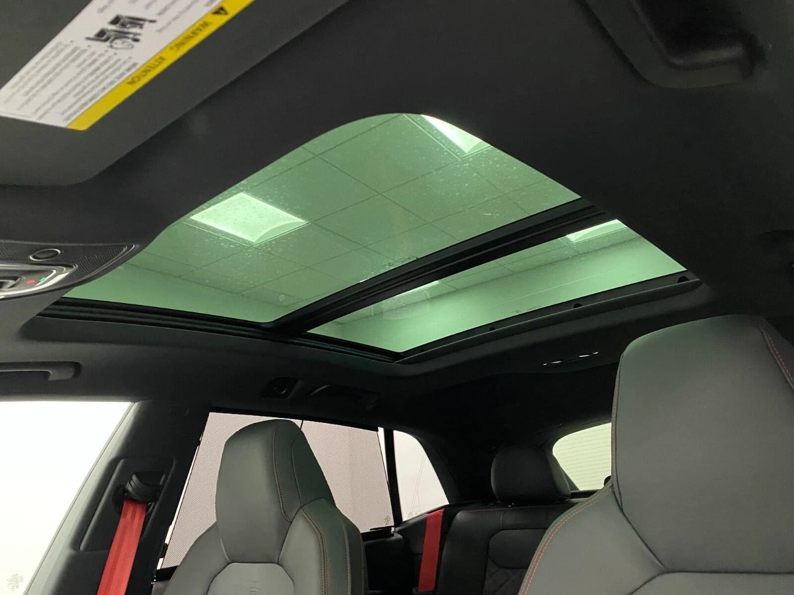Audi Q8 Prestige quattro 2026 — side view