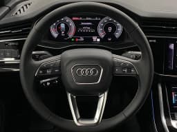 Audi Q7 Premium Plus 45 quattro 2026 — side view