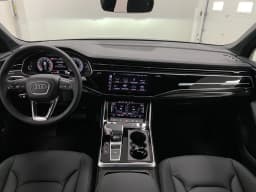 Audi Q7 Premium Plus 45 quattro 2026 — side view
