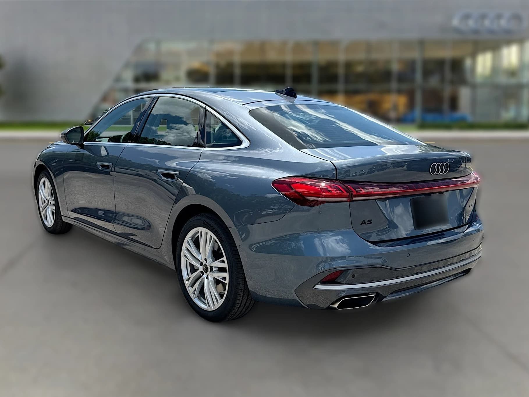 Audi A5 Premium 2.0 TFSI quattro 2026 — side view