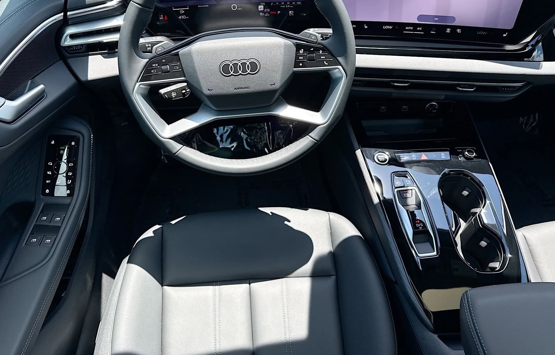 Audi A5 Premium 2.0 TFSI quattro 2026 — side view