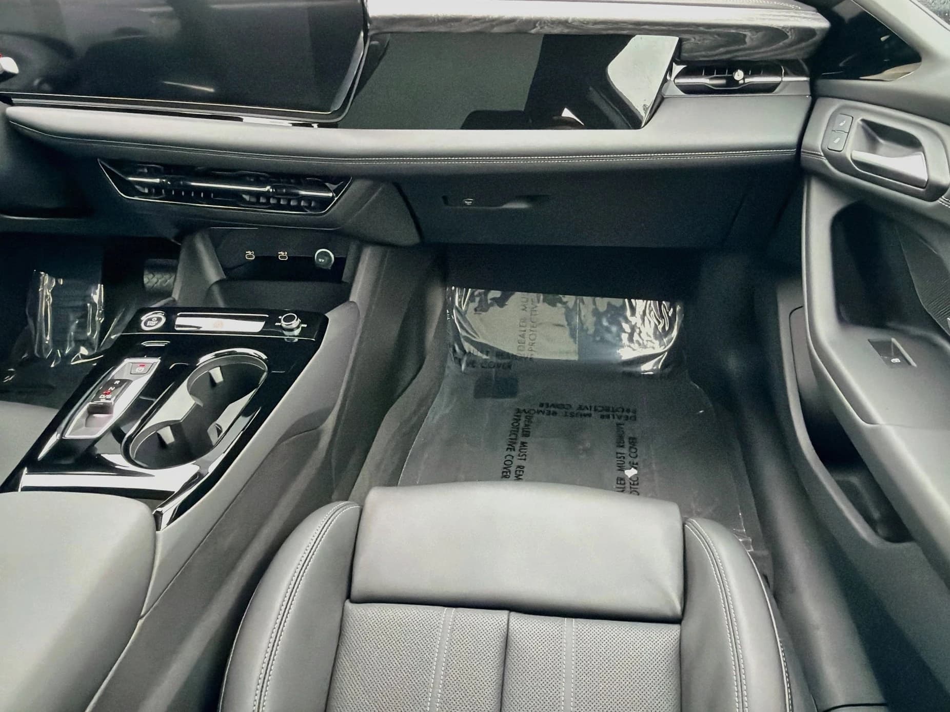Audi A6 e-tron Premium Plus quattro 2027 — side view