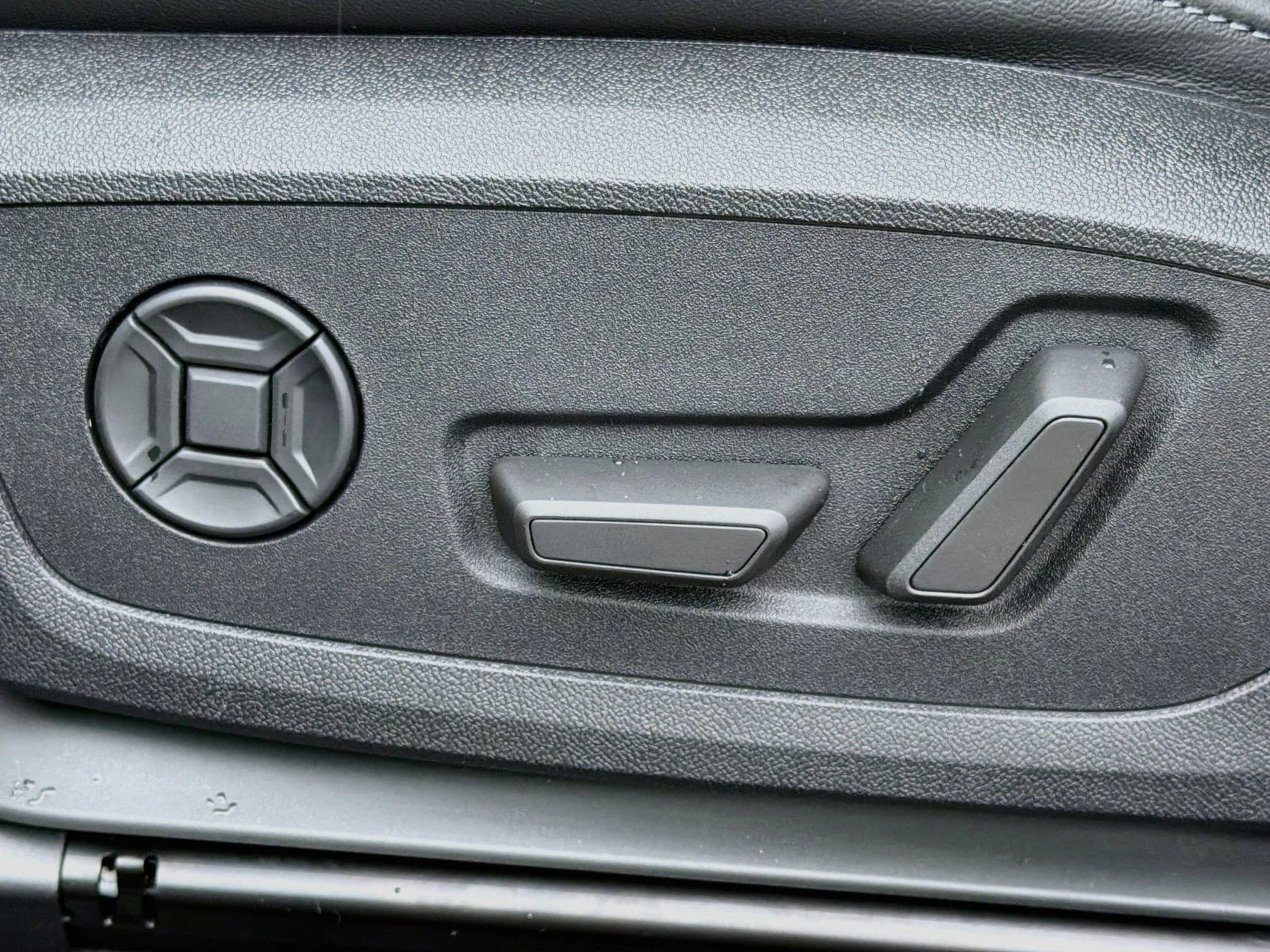 Audi A6 e-tron Premium Plus quattro 2027 — side view