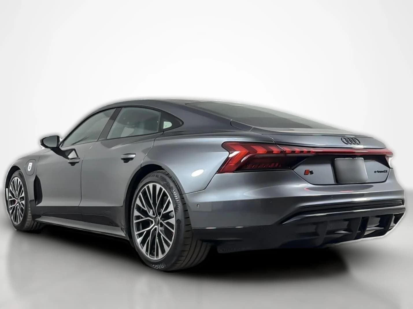 Audi S e-tron GT Premium Plus quattro 2026 — side view