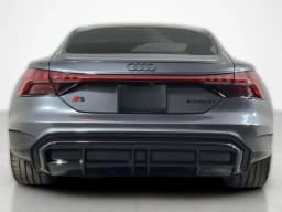 Audi S e-tron GT Premium Plus quattro 2026 — side view