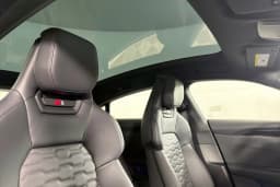 Audi S e-tron GT Premium Plus quattro 2026 — side view