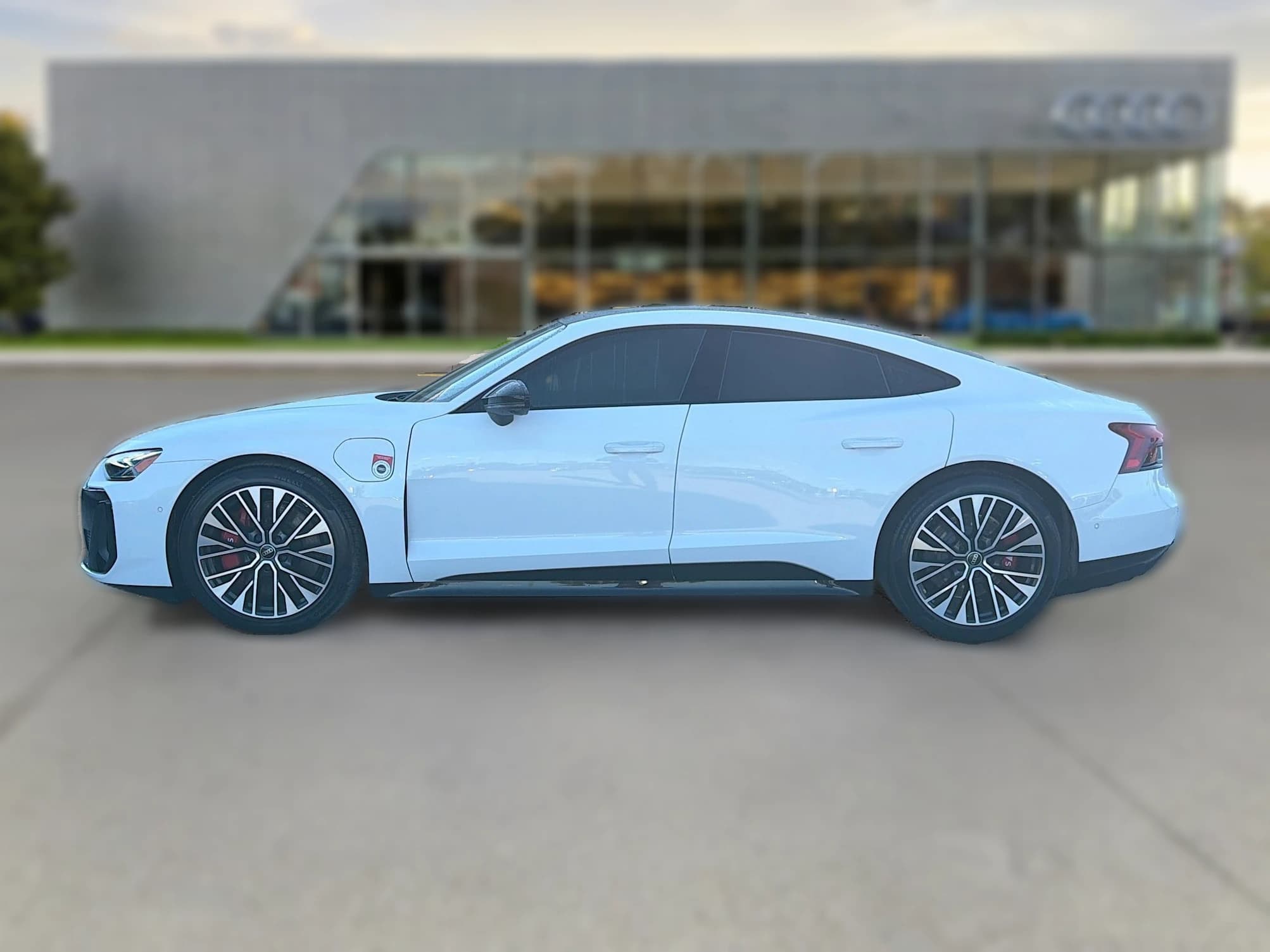 Audi S e-tron GT Prestige quattro 2026 — side view