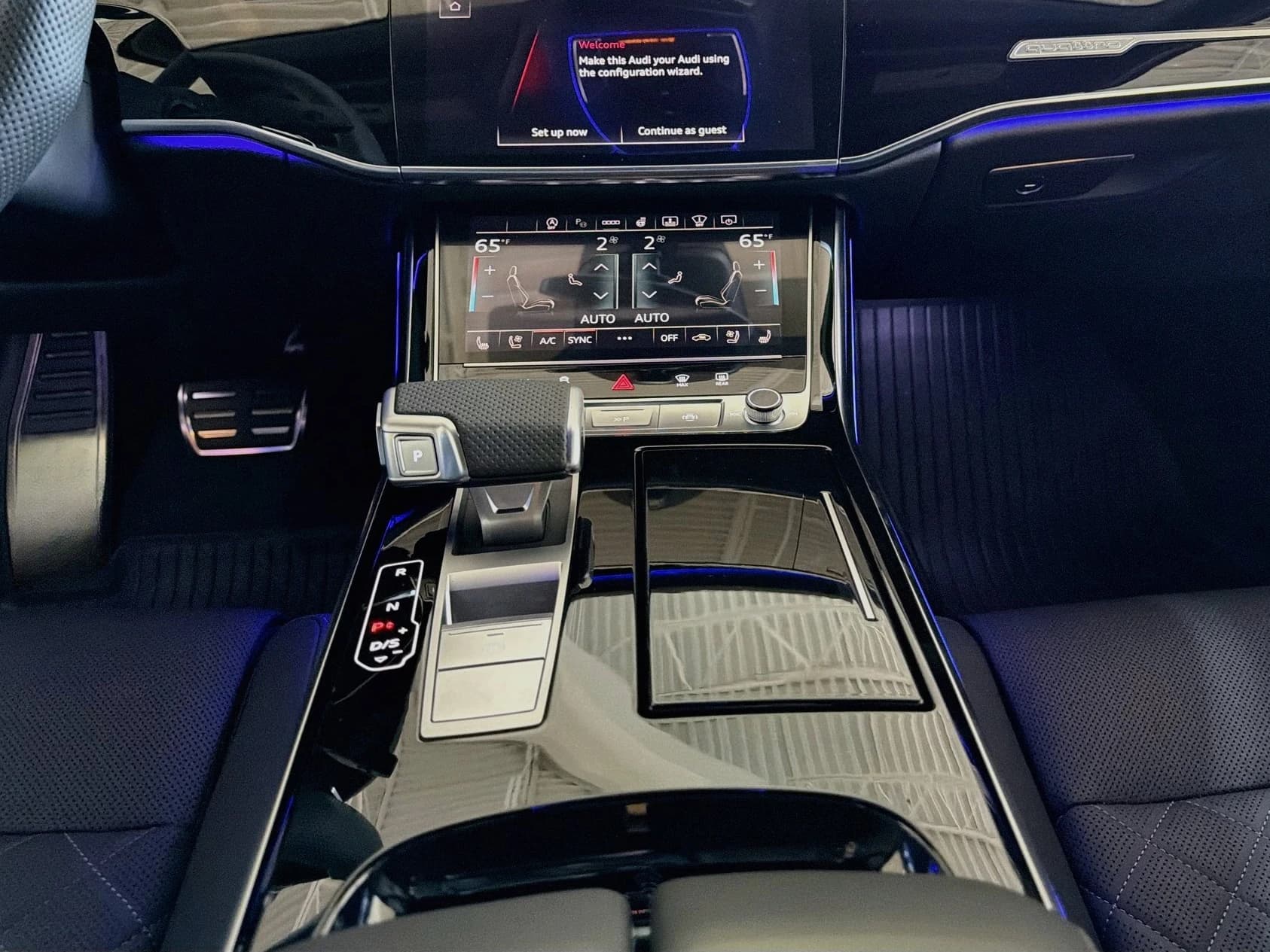 Audi S8 Base quattro 2026 — side view
