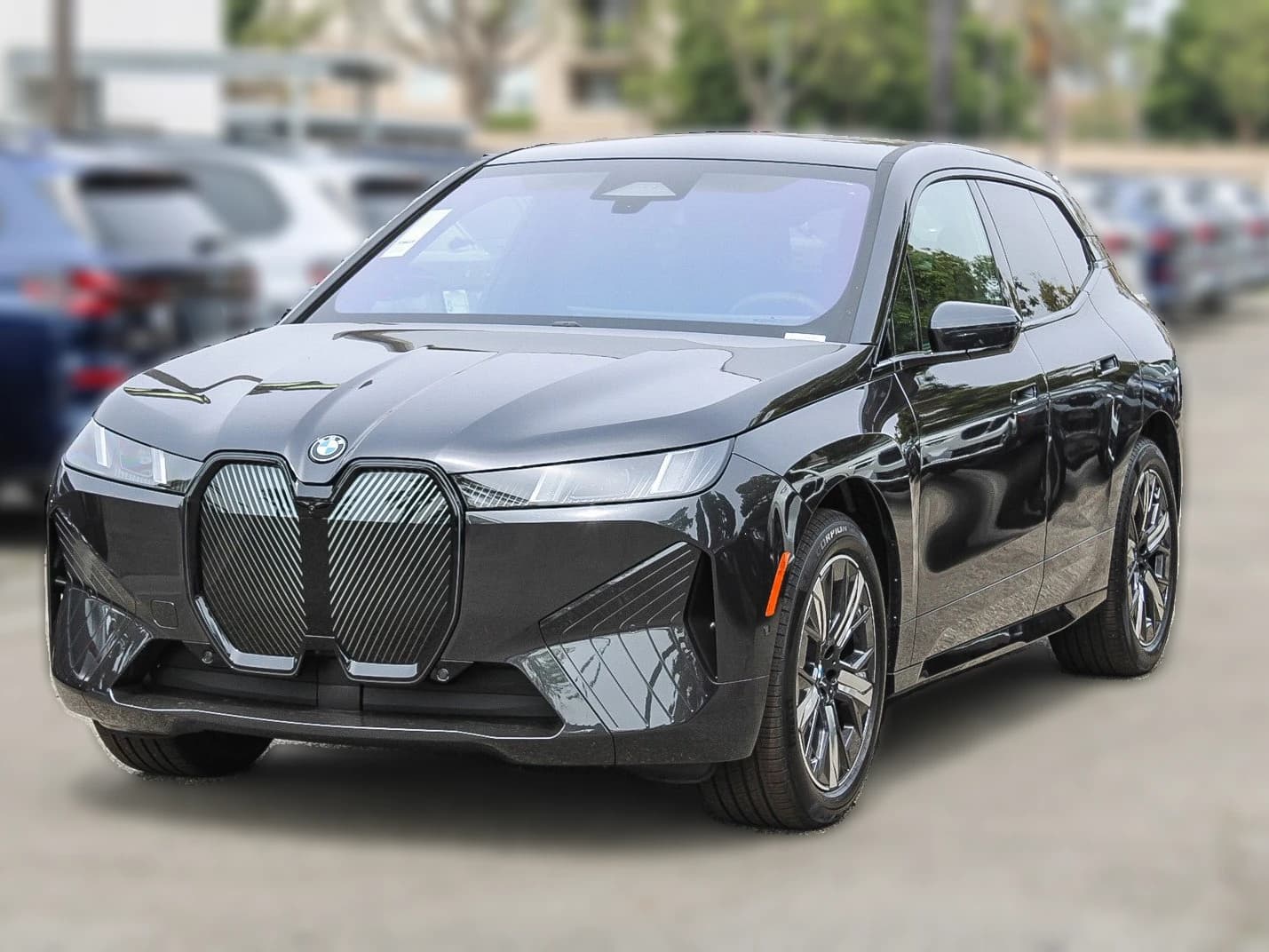 BMW iX xDrive60 Sports Activity Vehicle 2026 — side view