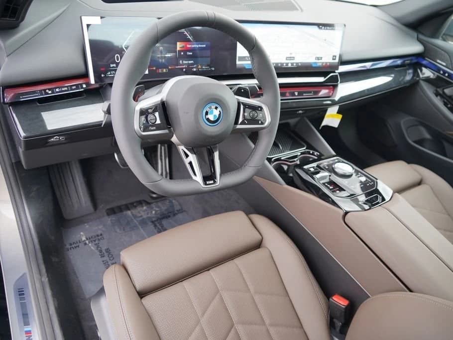 BMW 5 Series 550e xDrive Sedan 2027 — side view