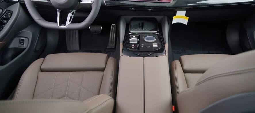 BMW 5 Series 550e xDrive Sedan 2027 — side view