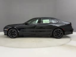 BMW 7 Series 740i Sedan 2026 — side view