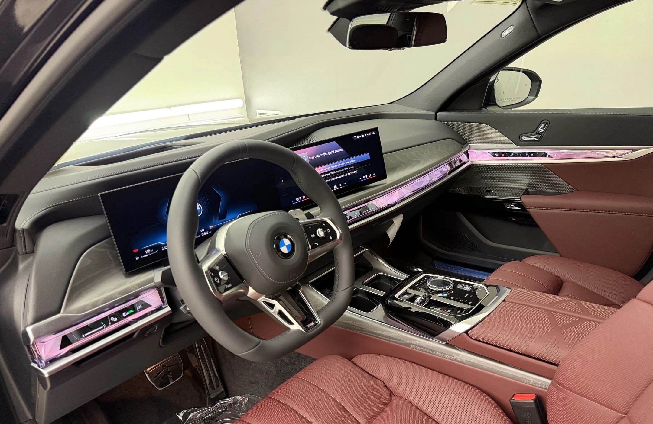 BMW 7 Series 740i Sedan 2026 — side view
