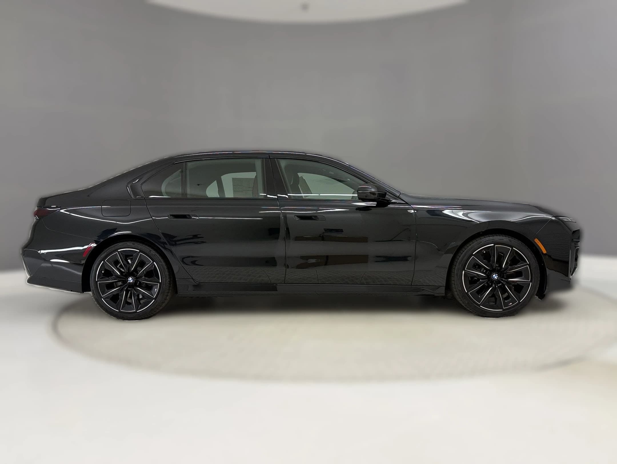 BMW 7 Series 740i Sedan 2026 — side view