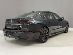 BMW 7 Series 740i Sedan 2026 — side view