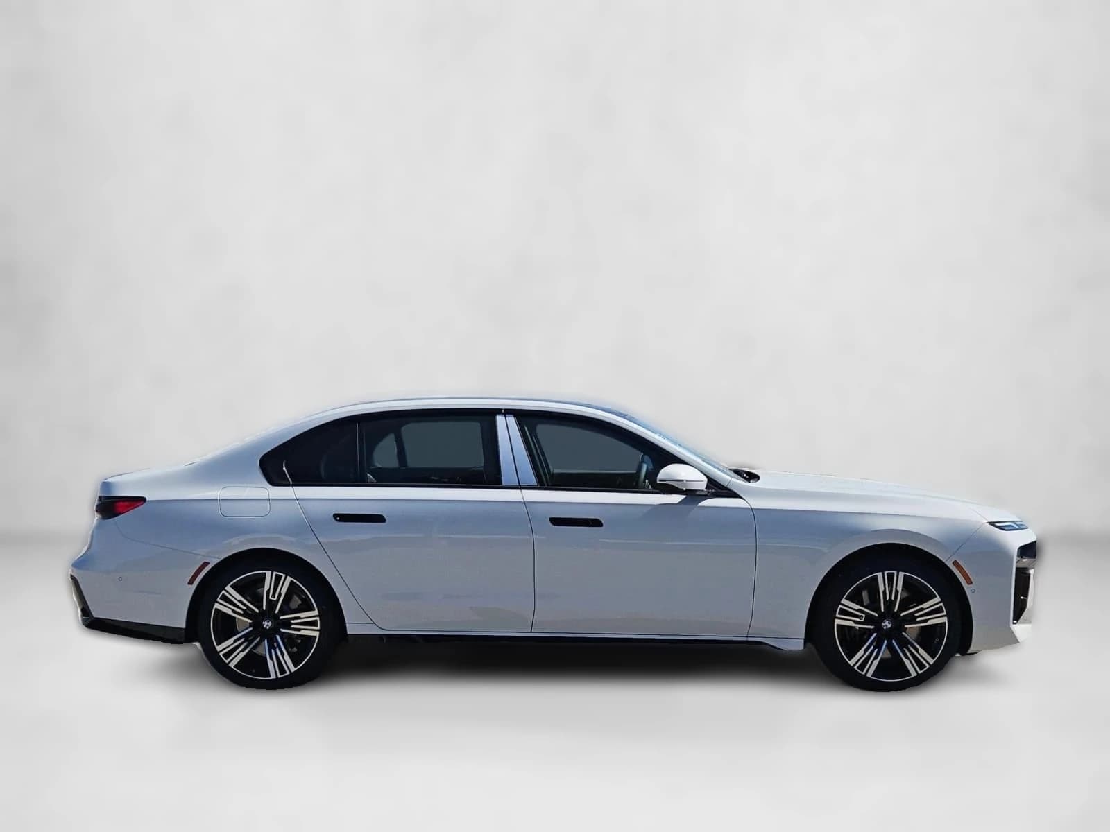 BMW 7 Series 740i Sedan 2026 — side view