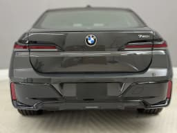 BMW 7 Series 740i Sedan 2026 — side view