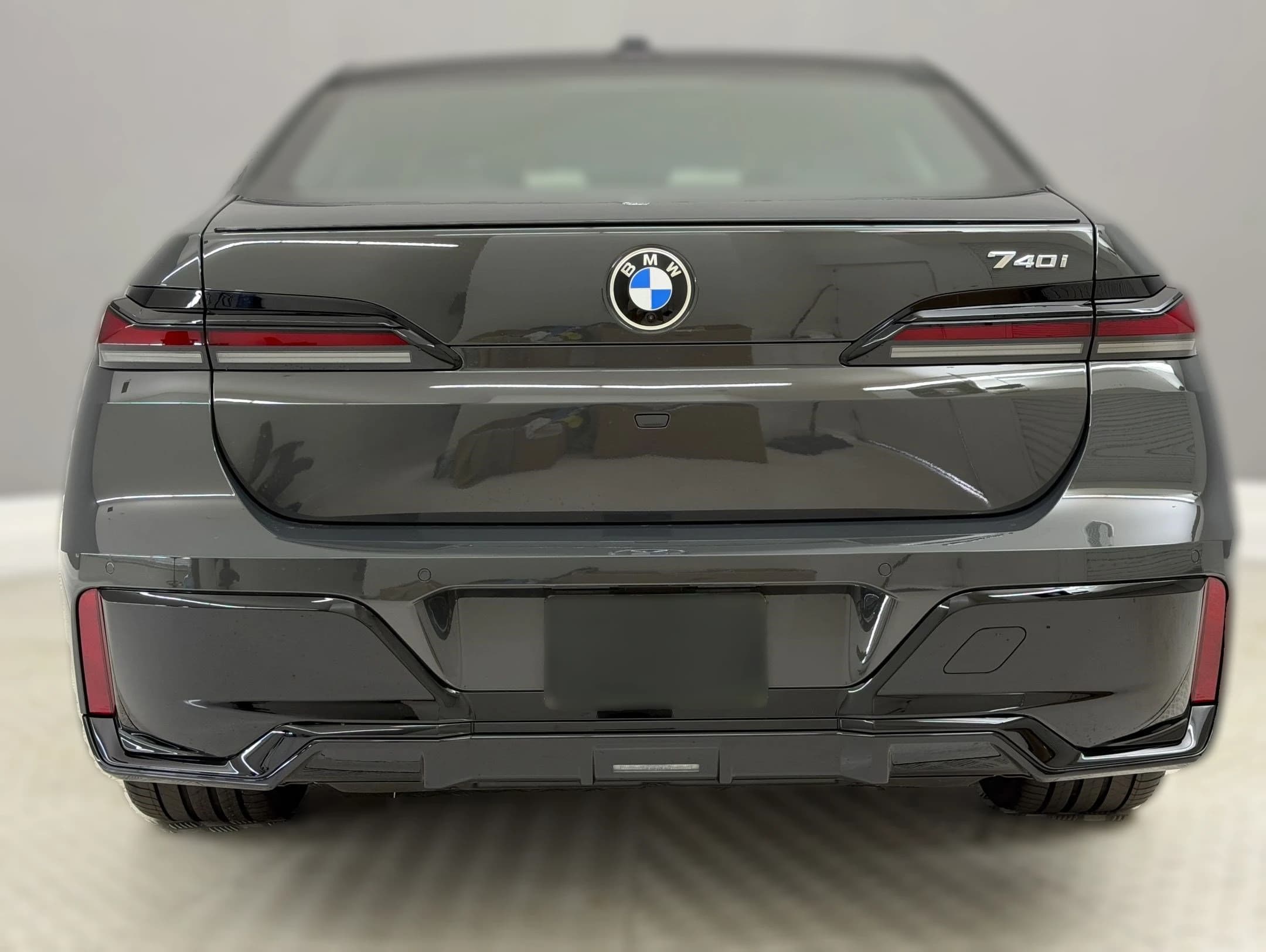 BMW 7 Series 740i Sedan 2026 — side view