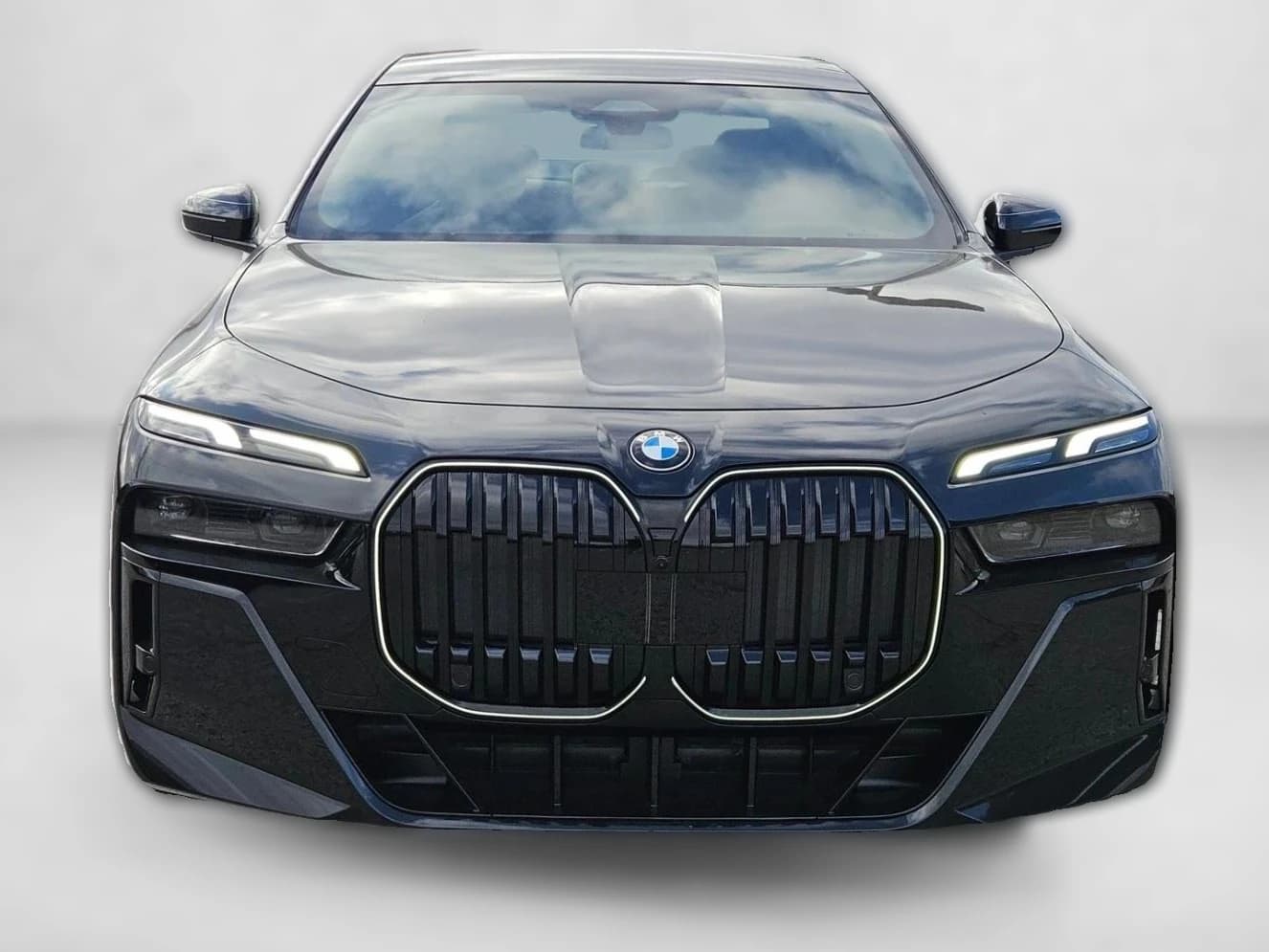 BMW 7 Series 740i Sedan 2026 — side view