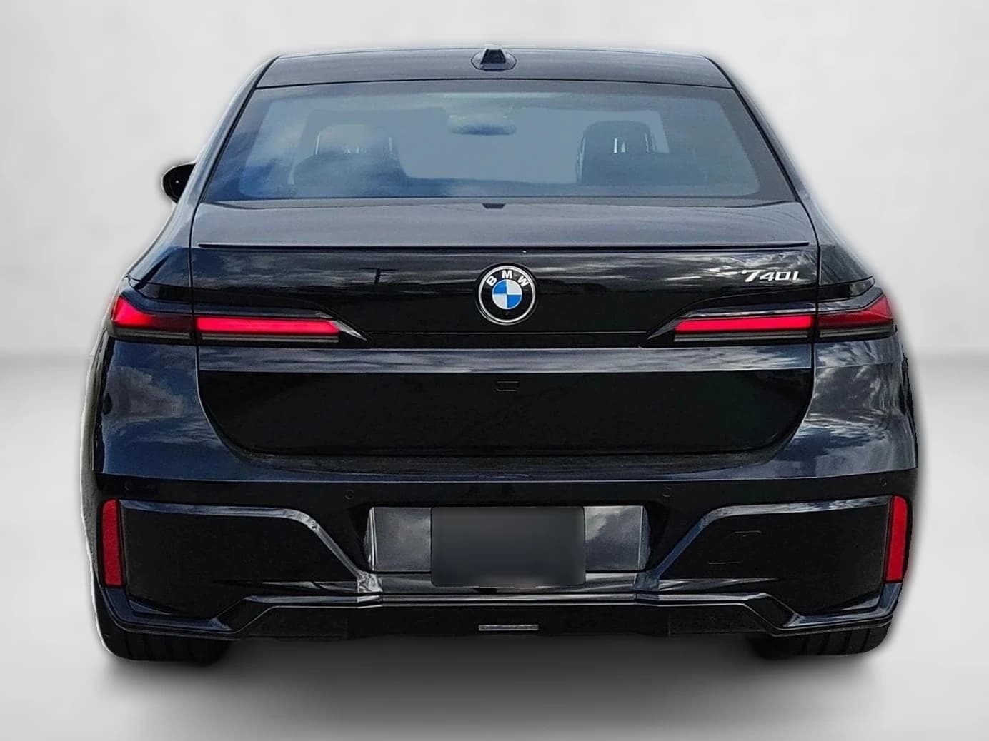BMW 7 Series 740i Sedan 2026 — side view