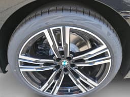 BMW 7 Series 740i Sedan 2026 — side view