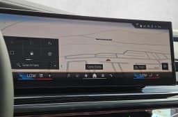 BMW 7 Series 740i Sedan 2026 — side view