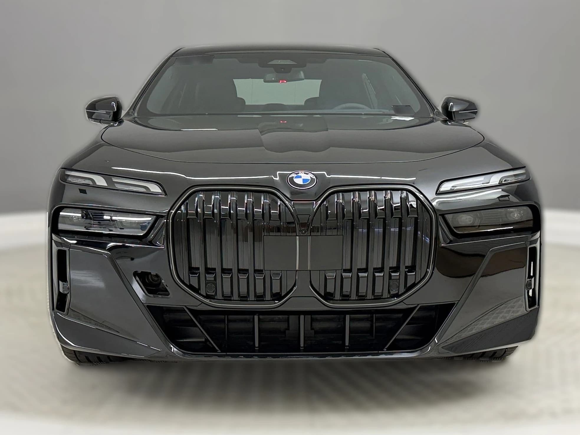 BMW 7 Series 740i Sedan 2026 — side view