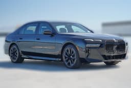 BMW 7 Series 740i Sedan 2026 — side view